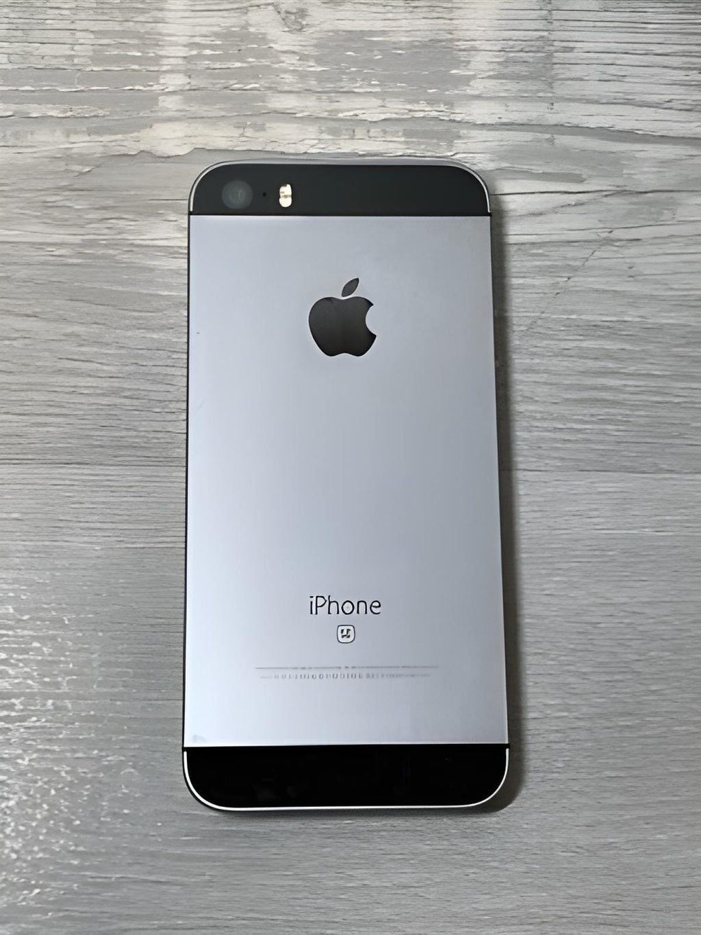 I Phone SE Used Like New LLA